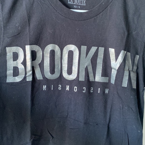 ARITZIA - La Notte tshirt - Picture 2 of 2